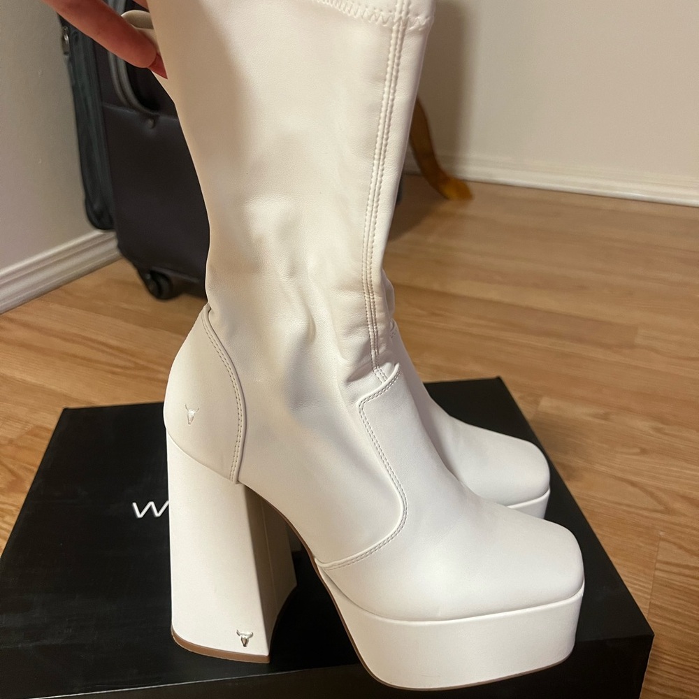 Windsor Smith White Heeled Boots with Platform Sole